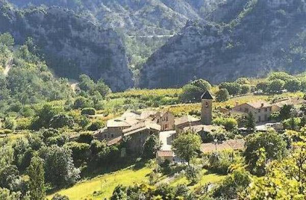 Chambre Une Fenetre Sur Le Ventoux La Clue Plaisians Exterior foto